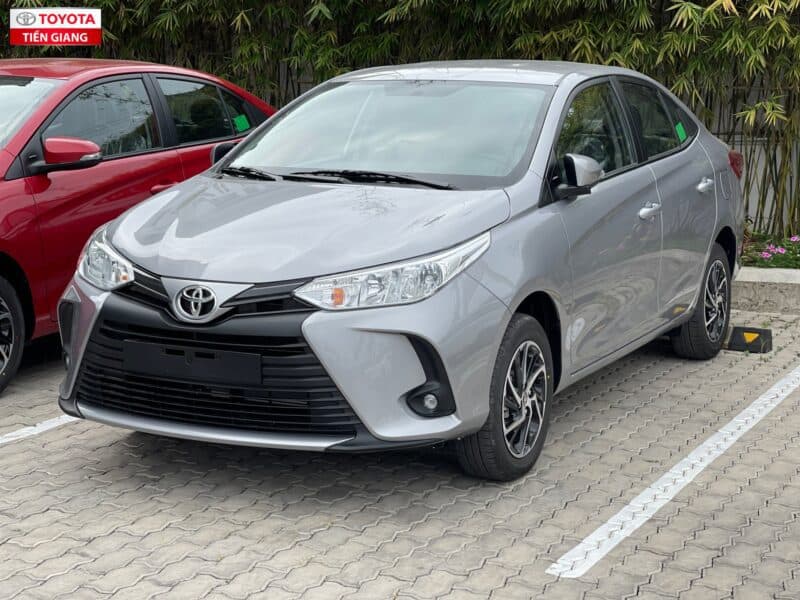 Toyota vios số sàn 2020 màu bạc